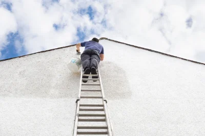 Peinture extérieure au Tiercent — façades et ravalement