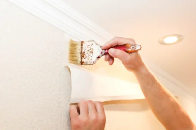 Pose de papier peint au Tiercent — revêtements muraux et toiles de verre